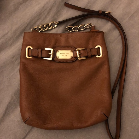 michael kors saddle crossbody